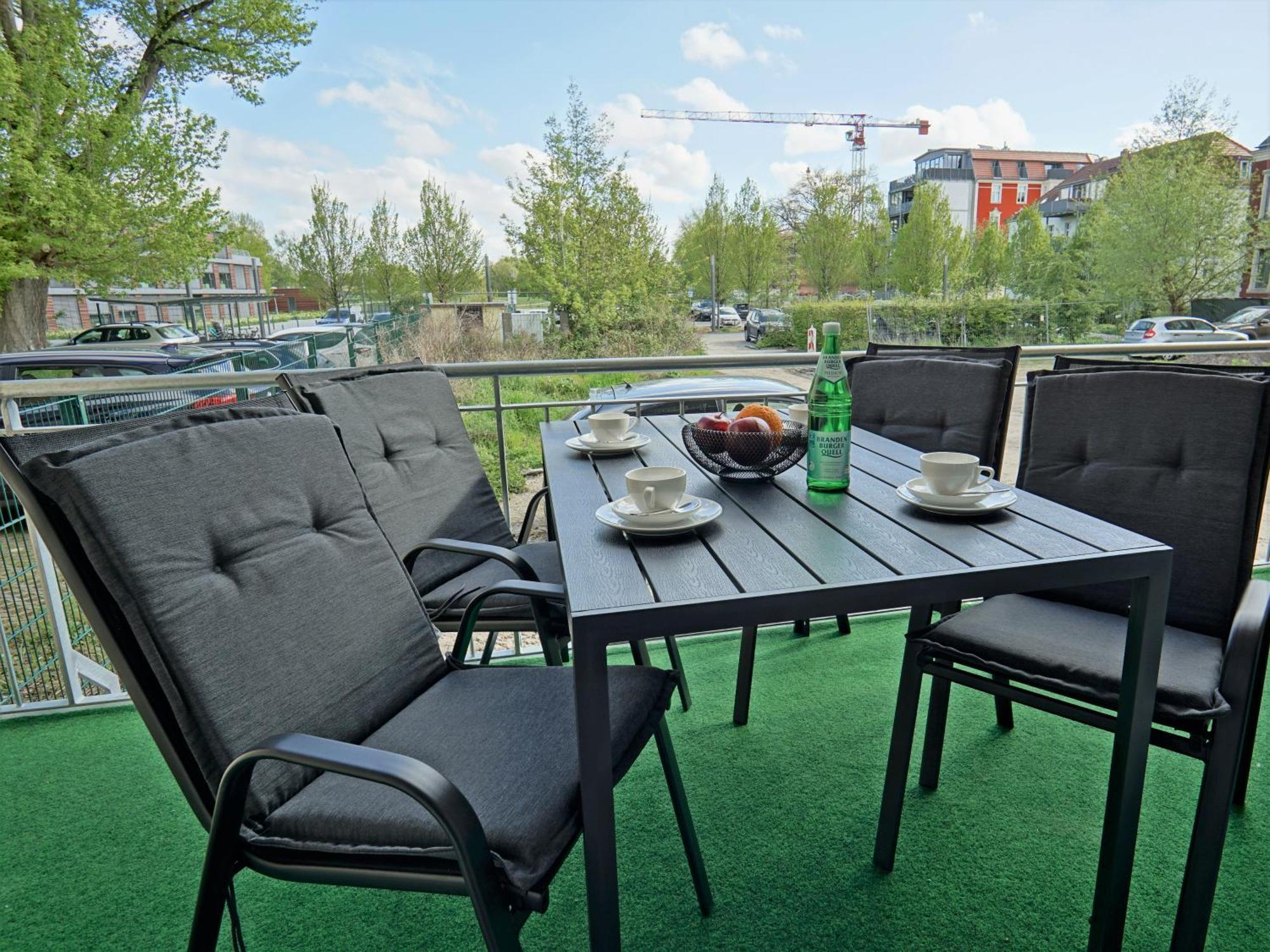 "Hogulu" Brandenburg, Balkon, Neustadt, Kueche, Wassernaehe - Parkplatz Inklusive Leilighet Brandenburg  Rom bilde